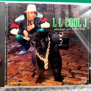 Music CD, L.L. Cool J, Walking with a panther. Preowned in good condition 😀